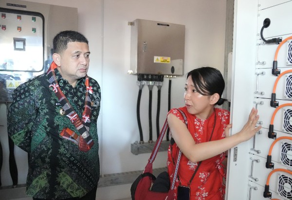 Wali Kota Makassar Tinjau Proyek Pabrik Es Pertama di Pulau Barrang Lompo